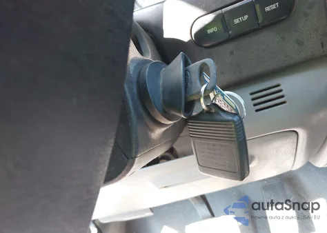 2006 Ford F-250 Lariat/Xl/Xlt from USA, damaged, VIN 1FTSW21P76EC61426